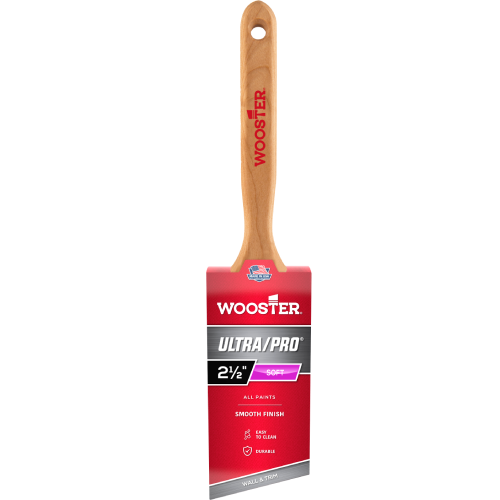 Wooster Ultra/Pro Lindbeck Soft Angle Sash Brush 2-1/2"  